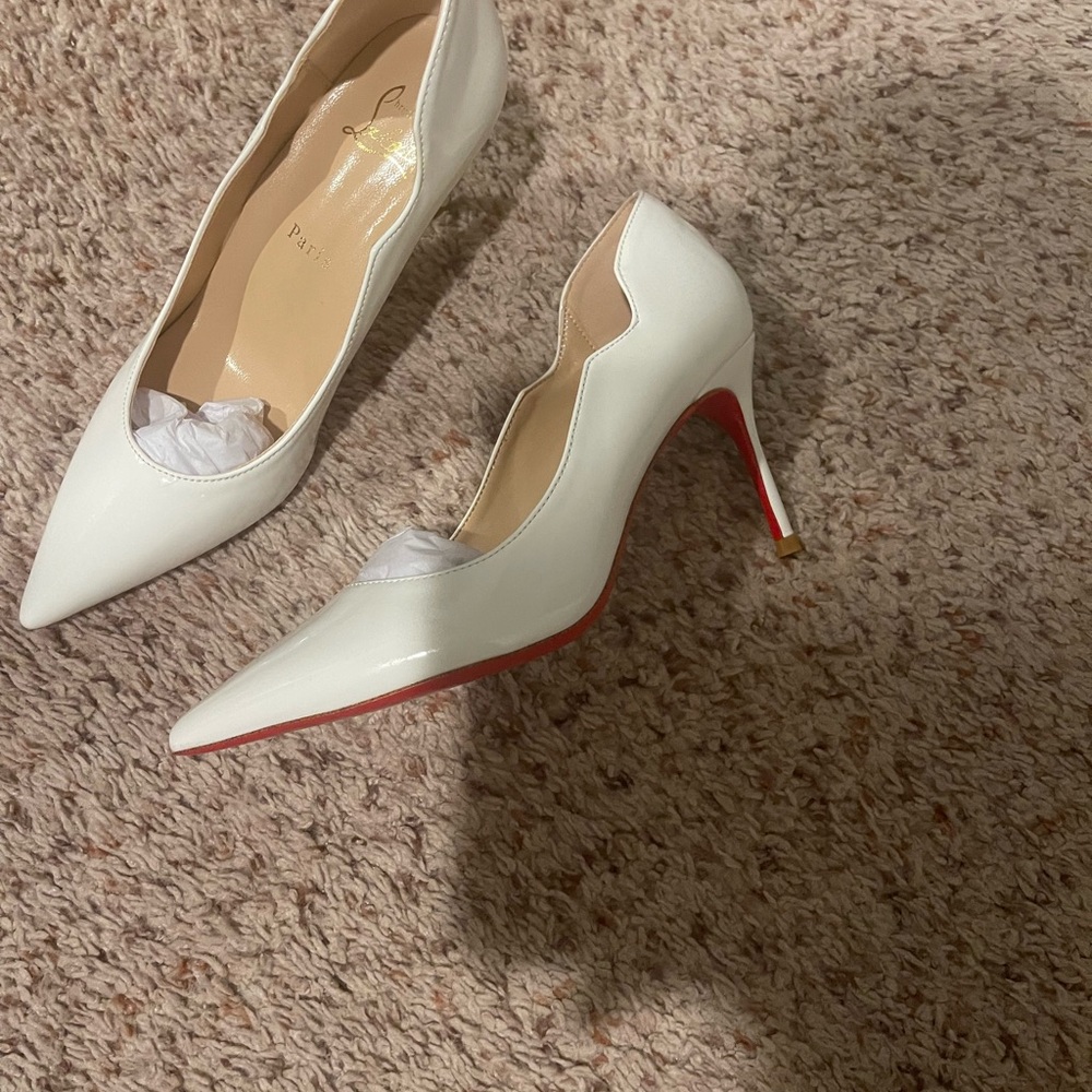 Chic White Stiletto Heels